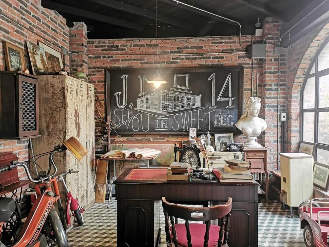 J No.14 Bed & Breakfast Bangkok Exterior photo