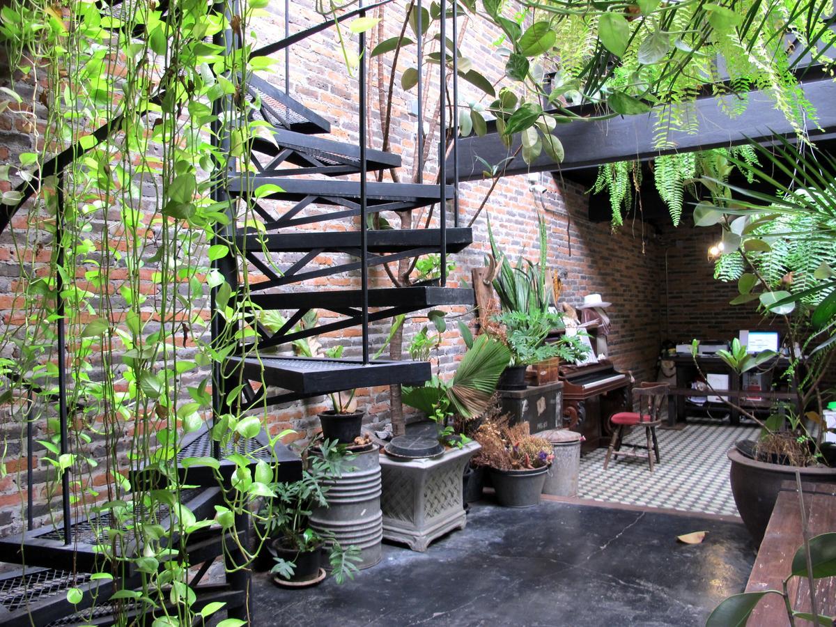 J No.14 Bed & Breakfast Bangkok Exterior photo