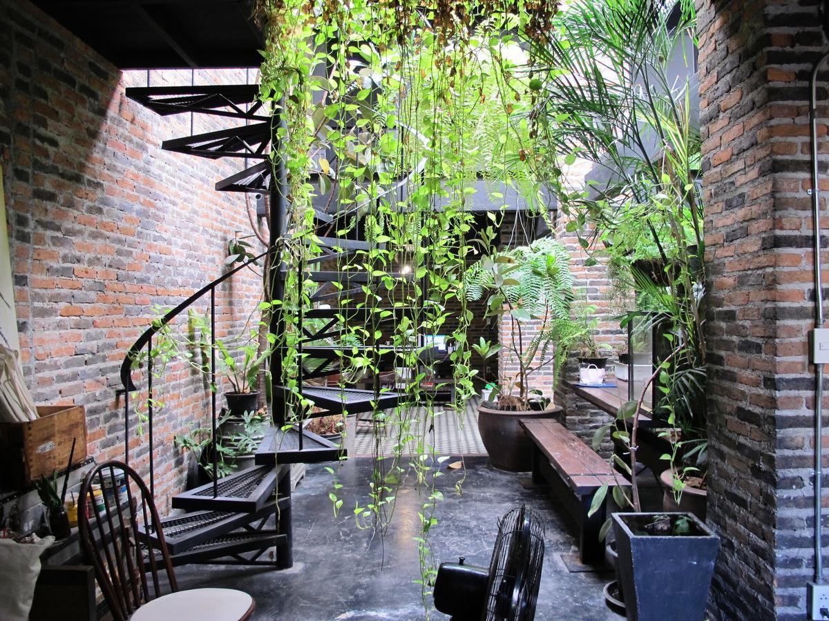 J No.14 Bed & Breakfast Bangkok Exterior photo