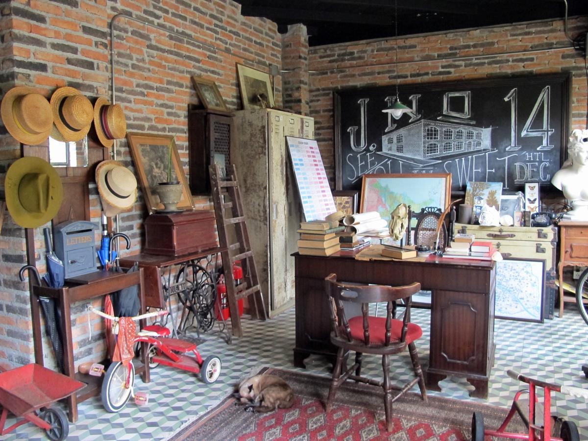 J No.14 Bed & Breakfast Bangkok Exterior photo