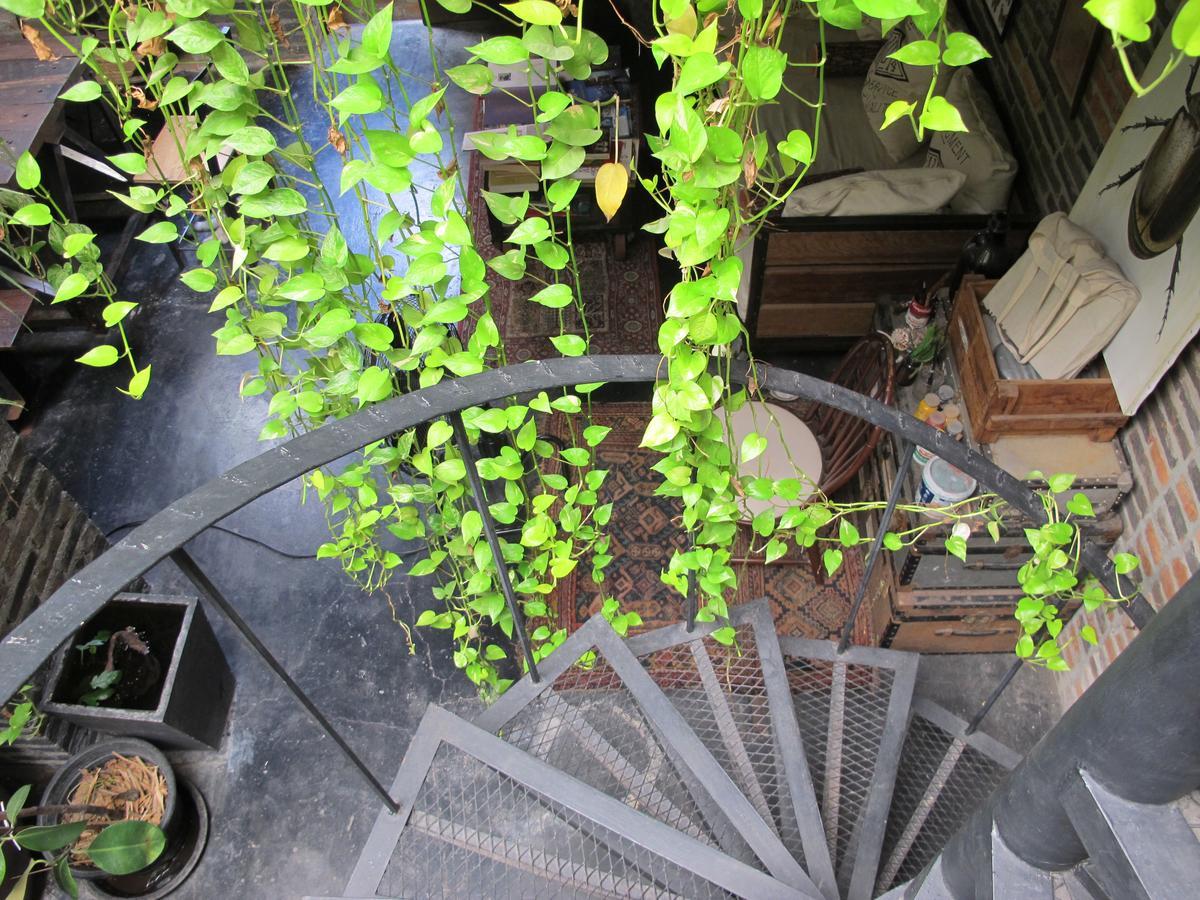 J No.14 Bed & Breakfast Bangkok Exterior photo