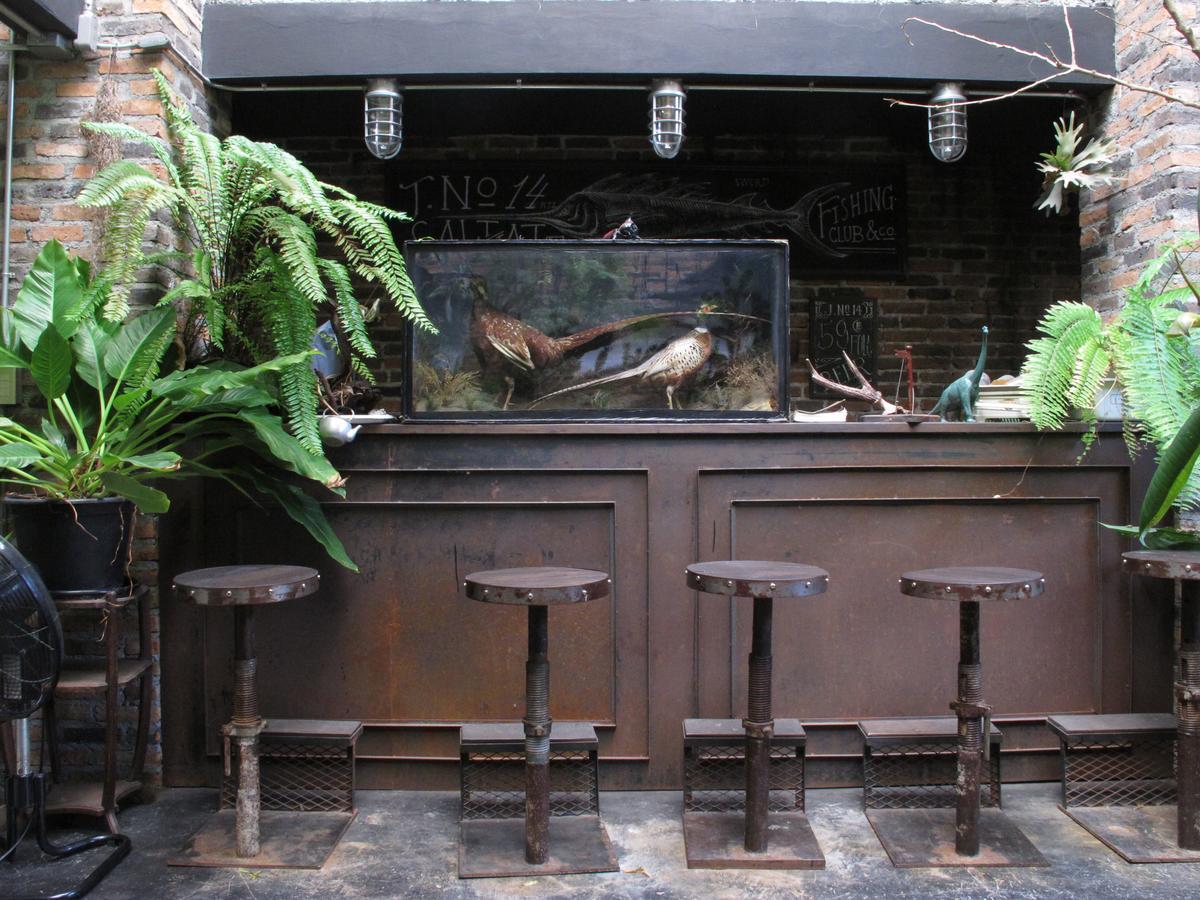 J No.14 Bed & Breakfast Bangkok Exterior photo