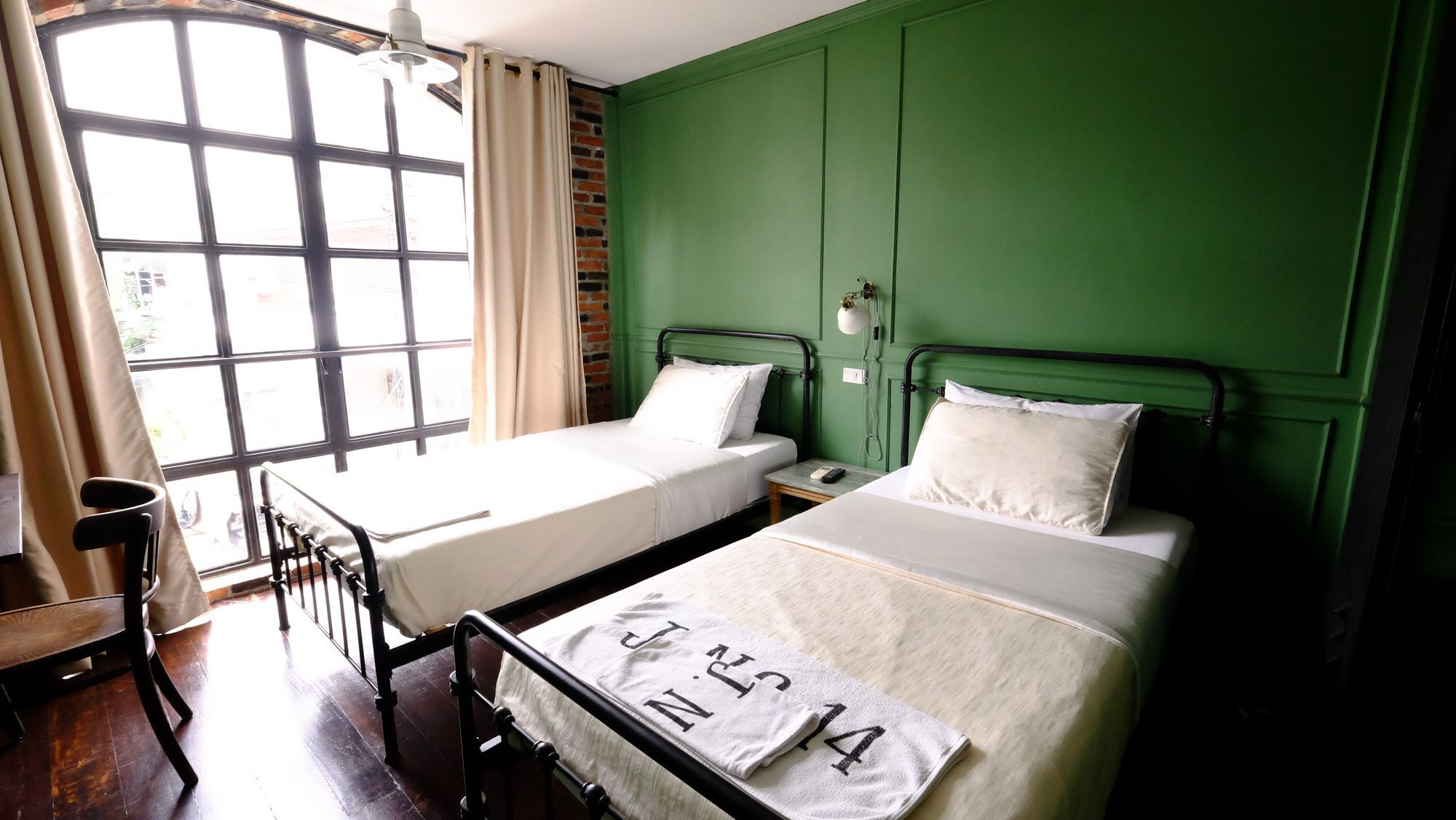 J No.14 Bed & Breakfast Bangkok Exterior photo
