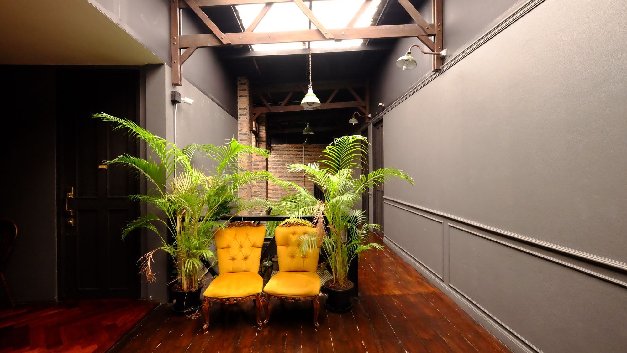 J No.14 Bed & Breakfast Bangkok Exterior photo