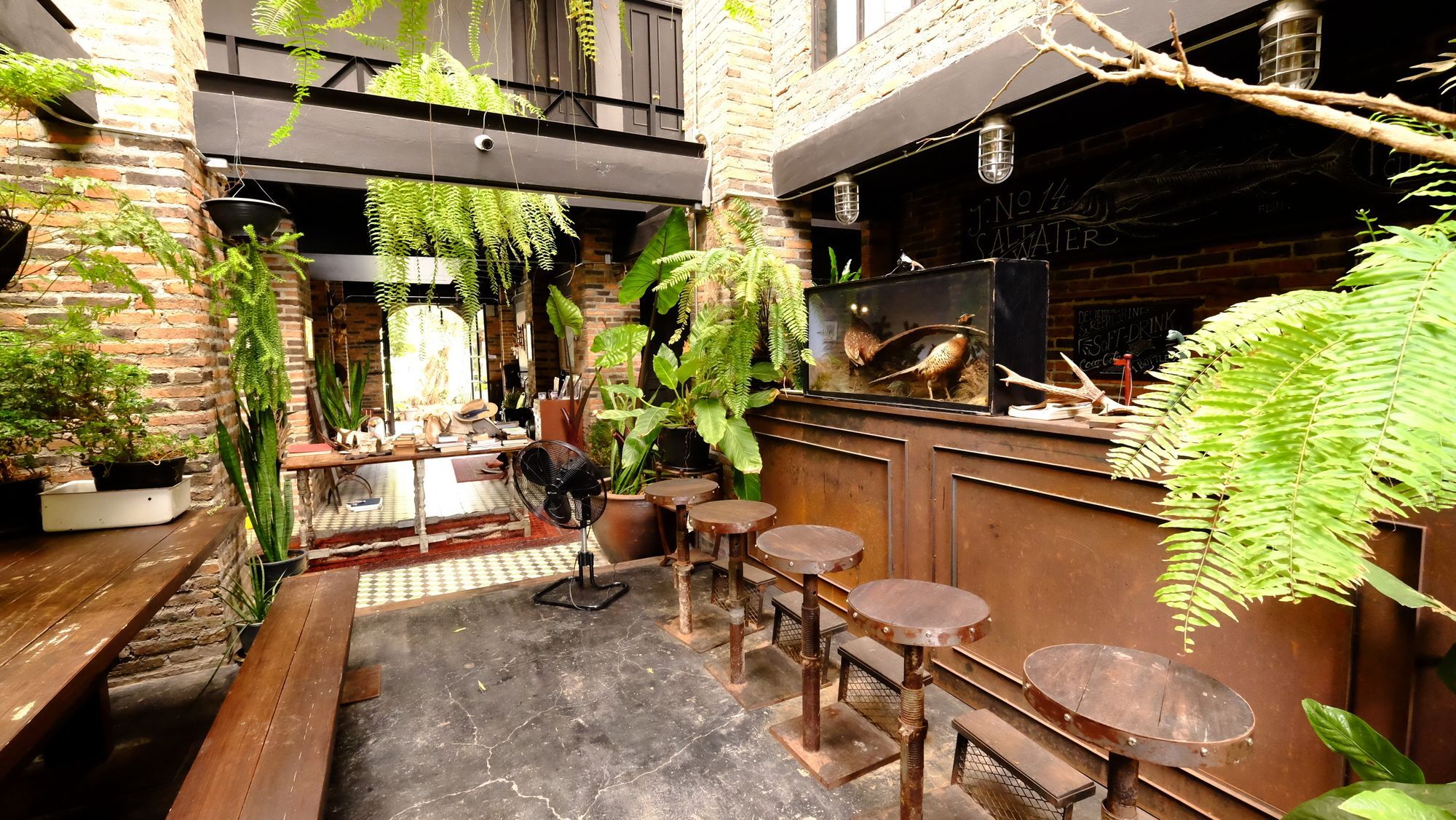 J No.14 Bed & Breakfast Bangkok Exterior photo