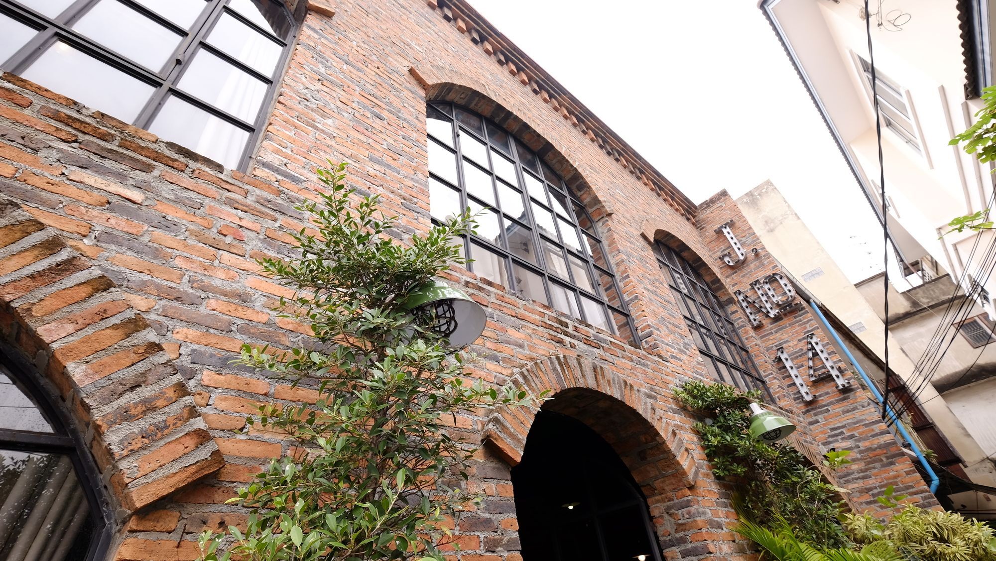 J No.14 Bed & Breakfast Bangkok Exterior photo